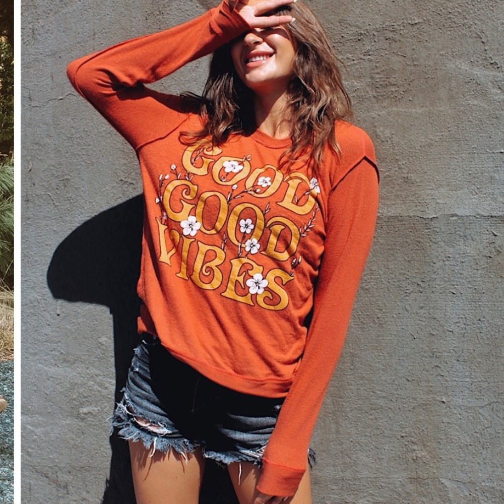 Good Vibes Fleece Pullover - Picture 5 of 5